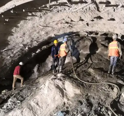 德州拱顶带模注浆料的施工流程及注意事项